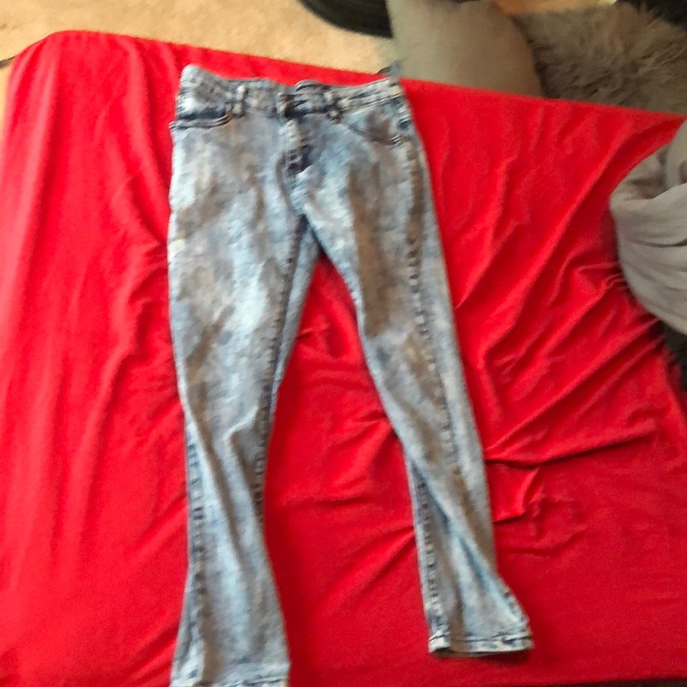 Skinny jeans